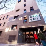 Residencia Bravo Students *